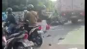Truk Tabrak Belasan Motor di Bekasi, Sopir Diamankan Diduga Rem Blong