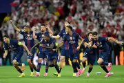 Video Viral Bukan Kerusuhan Perayaan PSG, tapi Protes Pajak di Prancis
