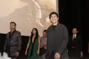 Vino G. Bastian Ajak Anak Nonton Tanah Runtuh untuk Pelajaran Hidup