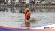 Viral Kali Gendong Penuh Sampah, DLH DKI Ungkap Kendala Penanganan