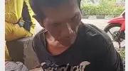 Viral Pria Tertunduk Lesu di Trotoar Jatinegara, Ternyata Pencuri Kabel PJU