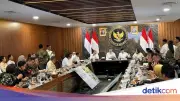 Zulhas Pimpin Rakor MBG Bahas Menu dan SPPG, Cak Imin hingga Nanik S Deyang Hadir
