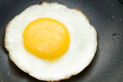 3 Trik Masak Telur Ceplok Anti Lengket dan Gosong