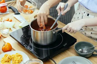 4 Jenis Alat Masak Terbaik untuk Kompor Listrik Agar Awet dan Optimal
