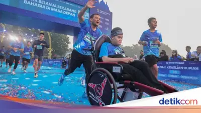Ahmad Luthfi Dorong Kursi Roda di Rupiah Borobudur Playon 2026