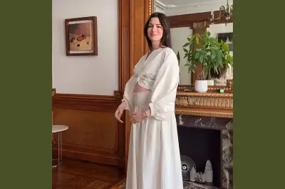 Anne Hathaway Tak Sangka Hamil Ketiga di Usia 43 Tahun