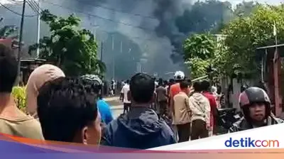 Bentrok Adonara NTT: 3 Tewas, 5 Luka, 20 Rumah Terbakar