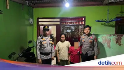Bocah 10 Tahun Terpisah dari Orang Tua di Stadion Pakansari, Polisi Antar Pulang