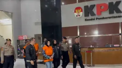 Bupati Sukoharjo Etik Suryani Resmi Ditahan KPK Usai OTT