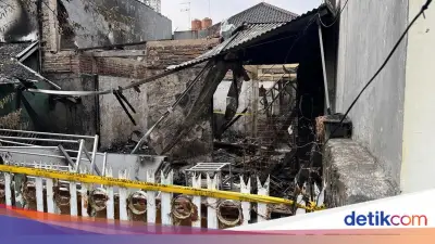 Detik-Detik Kebakaran Rumah di Pulogadung Tewaskan Kakak-Adik, 9 Mobil Damkar Dikerahkan