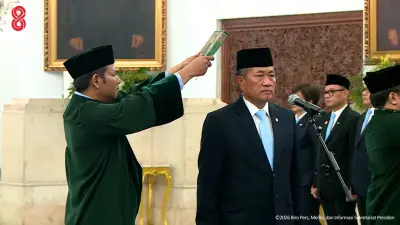 Donny Ermawan Rangkap Jabatan Gubernur URI dan Wamenhan