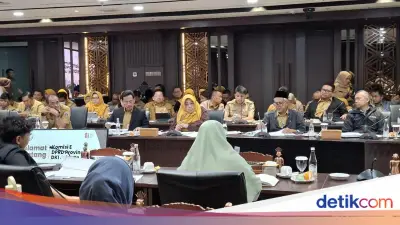 DPRD Jakarta Minta Disdik Buka Data Sekolah Rusak Usai Bangunan Roboh
