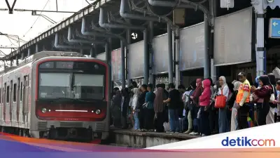 Drama 'Pelakor' Picu Keributan Pasutri di KRL, Viral di Media Sosial