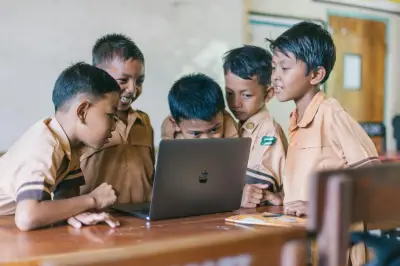 Fenomena Berburu Sekolah Swasta: Antrean Pendaftaran Hingga 2034