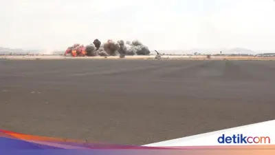 Houthi Balas Serangan Bandara Sanaa, Kirim Rudal ke Arab Saudi