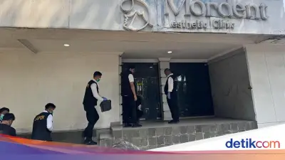 Jenazah Sutrimo Dimakamkan Malam Hari Setelah Tiba di Banyumas