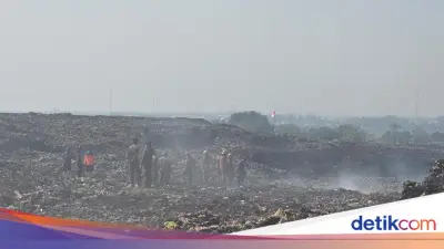 Kebakaran TPA Jatiwaringin Padam, KLH Pantau Api Tersembunyi