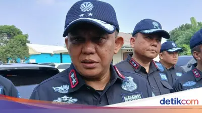KLH Usut Tuntas Kebakaran TPA Jatiwaringin, Ungkit Sanksi 2025