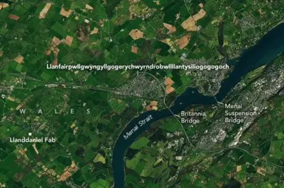 Llanfairpwllgwyngyllgogerychwyrndrobwllllantysiliogogogoch: Kota dengan Nama Terpanjang di Dunia