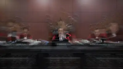 MK Ungkap Alasan MBG Tetap di Anggaran Pendidikan APBN 2026