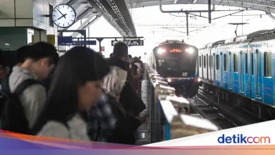 MRT Jakarta Gangguan Berhenti Mendadak di Senayan-ASEAN, Minta Maaf