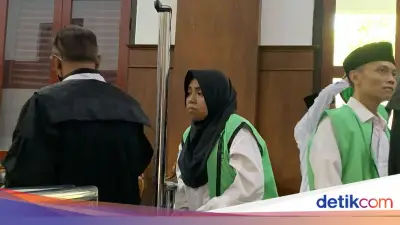 Nekat Sewa Ekskavator, Wanita Surabaya Robohkan Rumah Dinas Bea Cukai Rp 537 Juta