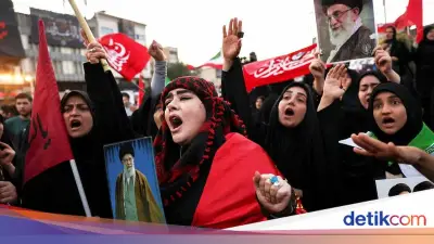 Pemakaman Khamenei: Perlawanan dan Balas Dendam Iran ke AS-Israel