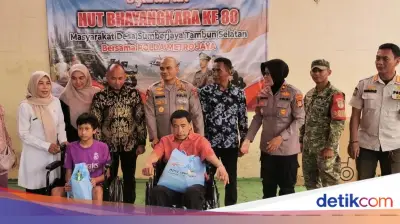 Polda Metro Jaya Gelar Syukuran Hari Bhayangkara ke-80 dengan Bakti Sosial dan UMKM