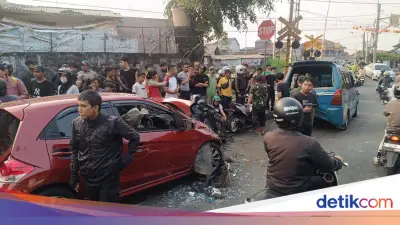Polisi Selidiki Penyebab Kecelakaan Beruntun 6 Kendaraan di Bogor