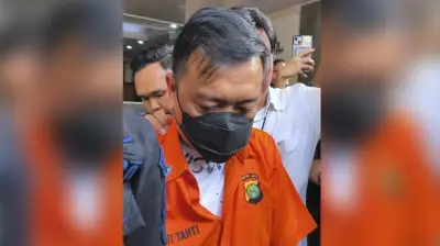 Polri Serahkan Don Ritto, Emas 74 Kg, dan Uang Rp543 M ke Kejagung