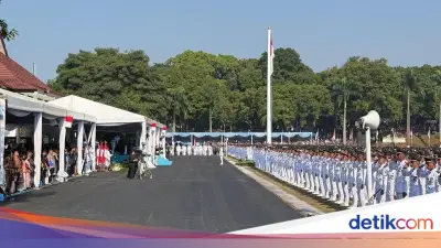 Prabowo Hadiri Pelantikan Pamong Praja Muda IPDN Angkatan ke-33 di Jatinangor