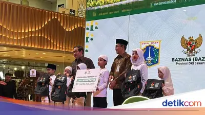 Pramono Anung Tersentuh Anak Yatim Pilih Belanja Kebutuhan Rumah Tangga