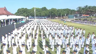 Presiden Prabowo Resmi Lantik 1.204 Praja IPDN Jadi Pamong Praja Muda