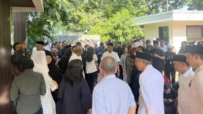 Rachmat Gobel Wafat, Zulhas hingga Hatta Rajasa Melayat ke Rumah Duka