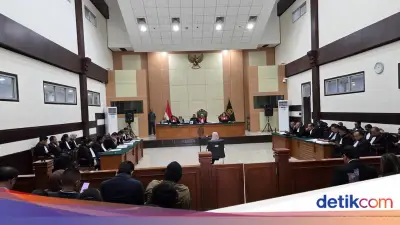 Sidang dr Tifa: Jokowi Alami Kerugian Imateriil dan Merasa Dihina
