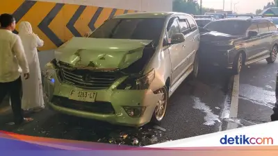 Tabrakan Beruntun di Terowongan Tol Pasar Rebo, Lalin Macet
