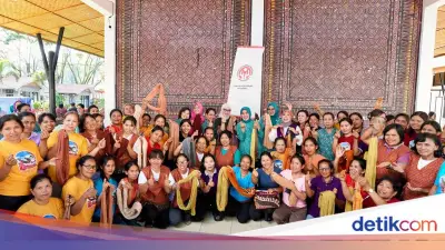 Tri Tito Karnavian Dorong Tenun Tana Toraja Jadi Produk Unggulan Ekraf