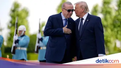Trump Puji Erdogan sebagai Pemimpin Kuat dan Tangguh di KTT NATO Ankara