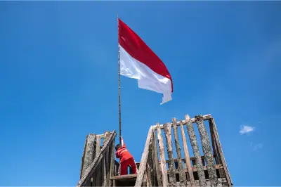 Video Bendera Merah Putih Setengah Tiang: Hoaks di HUT ke-81 RI
