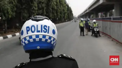Viral Patwal Mobil RI 21 Pepet Pengemudi di Senayan, Polisi Dalami