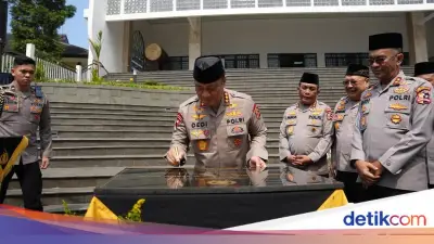 Wakapolri Resmikan Revitalisasi Masjid Panggilan Sujud di Lemdiklat Polri
