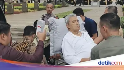 Wali Kota Bandung Farhan Dilarikan ke RS Setelah Kondisi Kesehatan Menurun