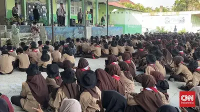 Wamenag Bicara Ledakan Bom Rakitan MAN 3 Padang: Jangan Terburu-Buru