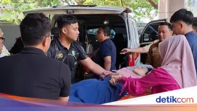 Wanita Keguguran di Stasiun Sawah Besar, Polisi Evakuasi Korban