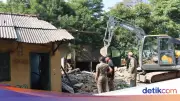 103 Bangunan Liar dan PKL Dibongkar di Ciseeng Bogor, Atasi Banjir