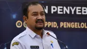 Bupati Pemalang Anom Widiyantoro Resmi Ditahan KPK dengan Rompi Oranye dan Borgol