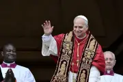 Cangkir Kopi Bergambar Paus Leo XIV Viral di Roma