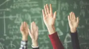 DPR Minta Kaji Matang Wacana SPP SMA/SMK di Jabar Sebelum Diterapkan