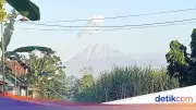 Gunung Semeru Meletus 6 Kali Sejak Pagi, Asap Capai 1.000 Meter