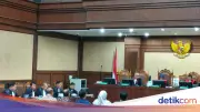 Hakim Lerai Debat Soal Intervensi di Sidang Eks Ketua Ombudsman Hery Susanto